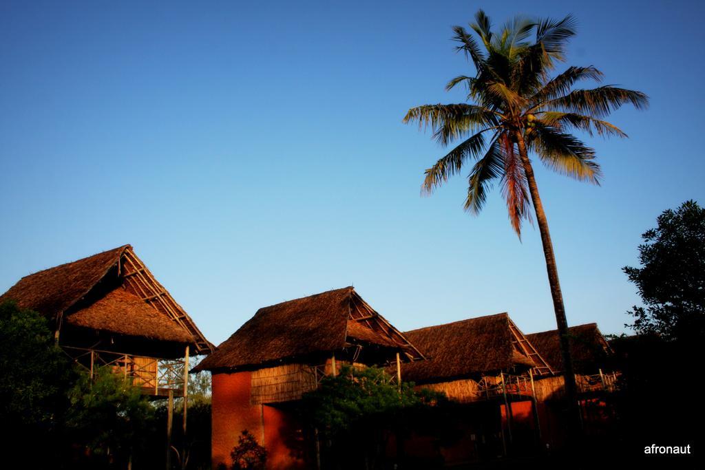 Kipepeo Beach&Village Daressalam Exterior foto