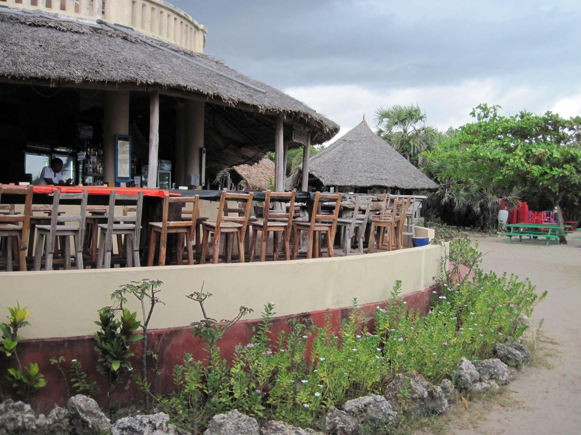 Kipepeo Beach&Village Daressalam Exterior foto